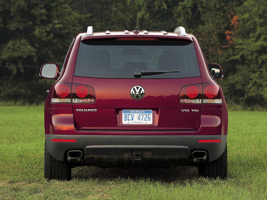 Volkswagen Touareg V10 TDi 2007 года  (US) (фото 7 из 13)